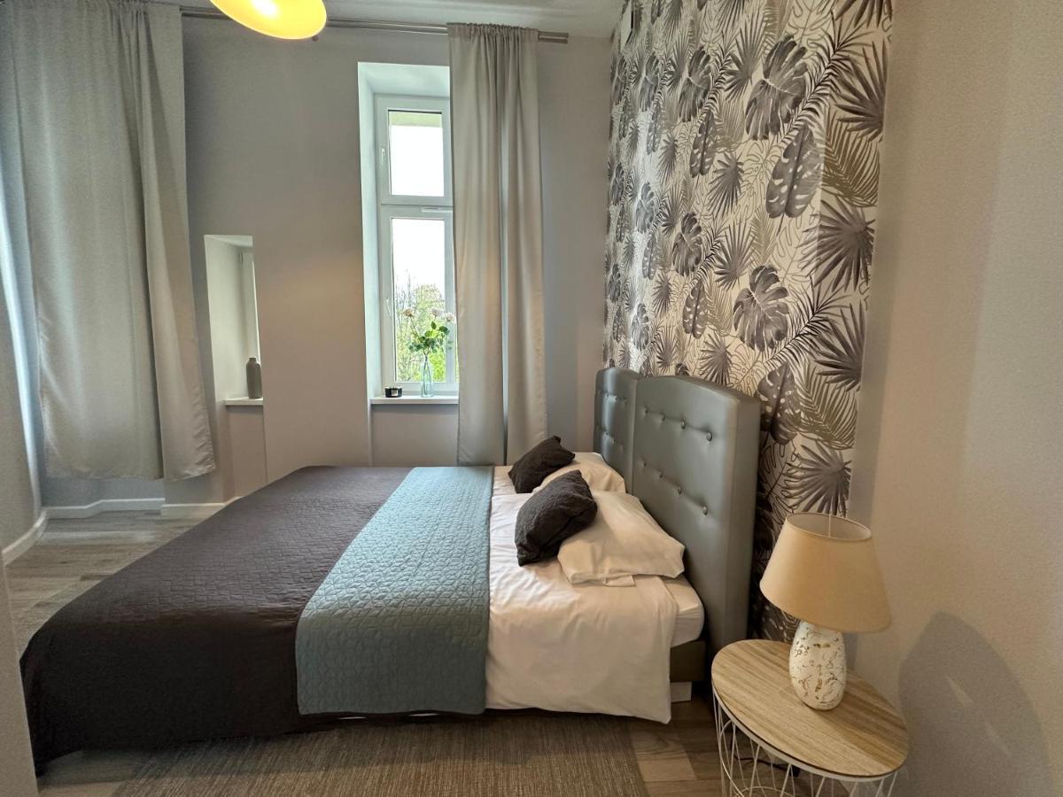 Apartament Wroclawia Екстериор снимка