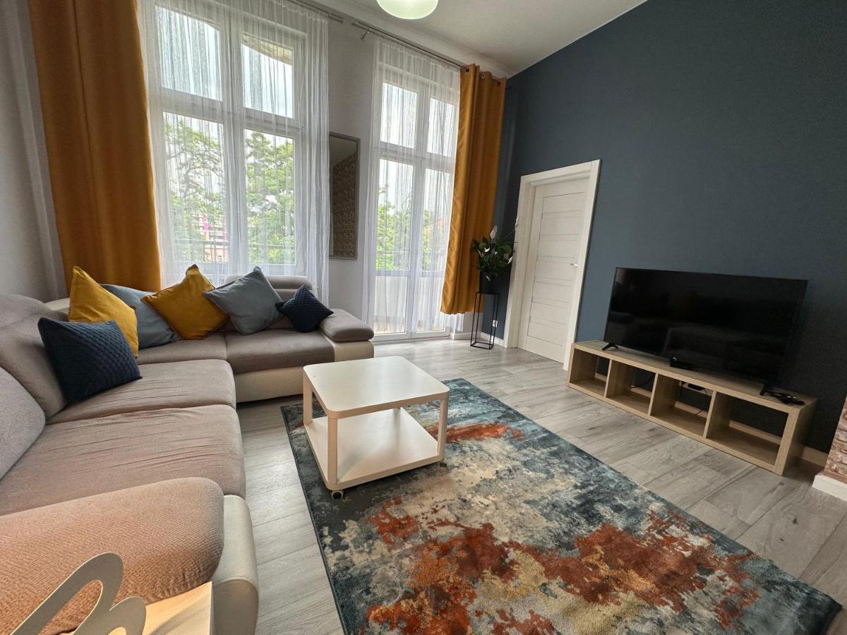 Apartament Wroclawia Екстериор снимка