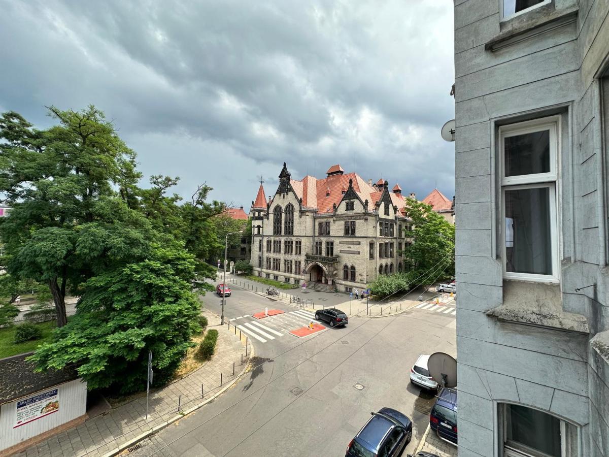 Apartament Wroclawia Екстериор снимка