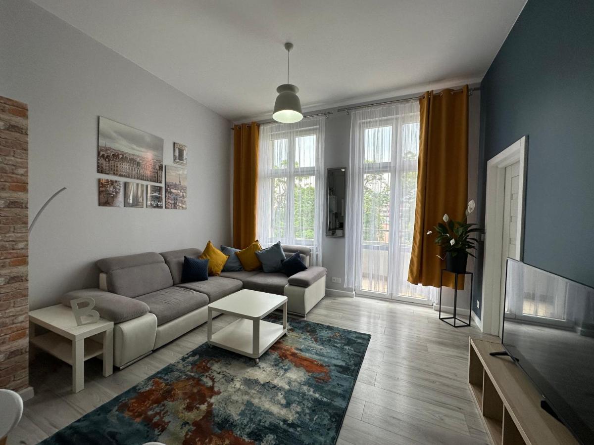Apartament Wroclawia Екстериор снимка