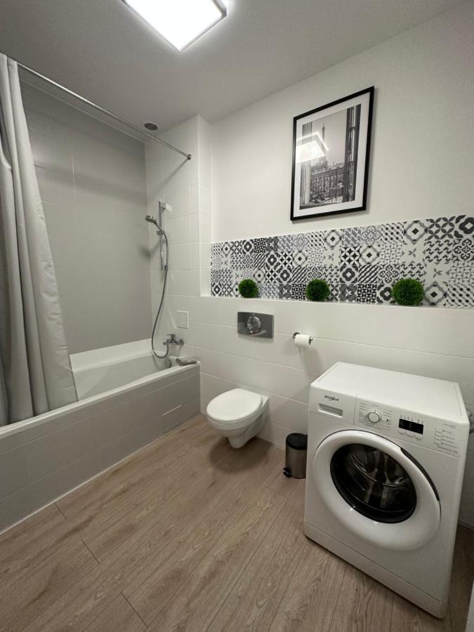 Apartament Wroclawia Екстериор снимка