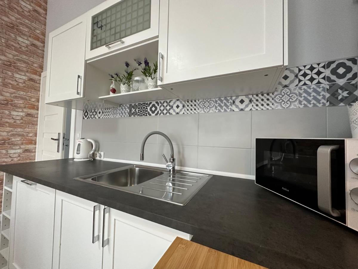 Apartament Wroclawia Екстериор снимка