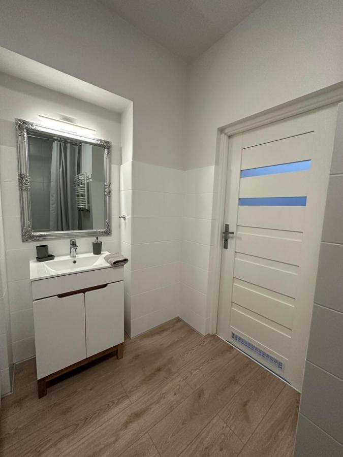 Apartament Wroclawia Екстериор снимка