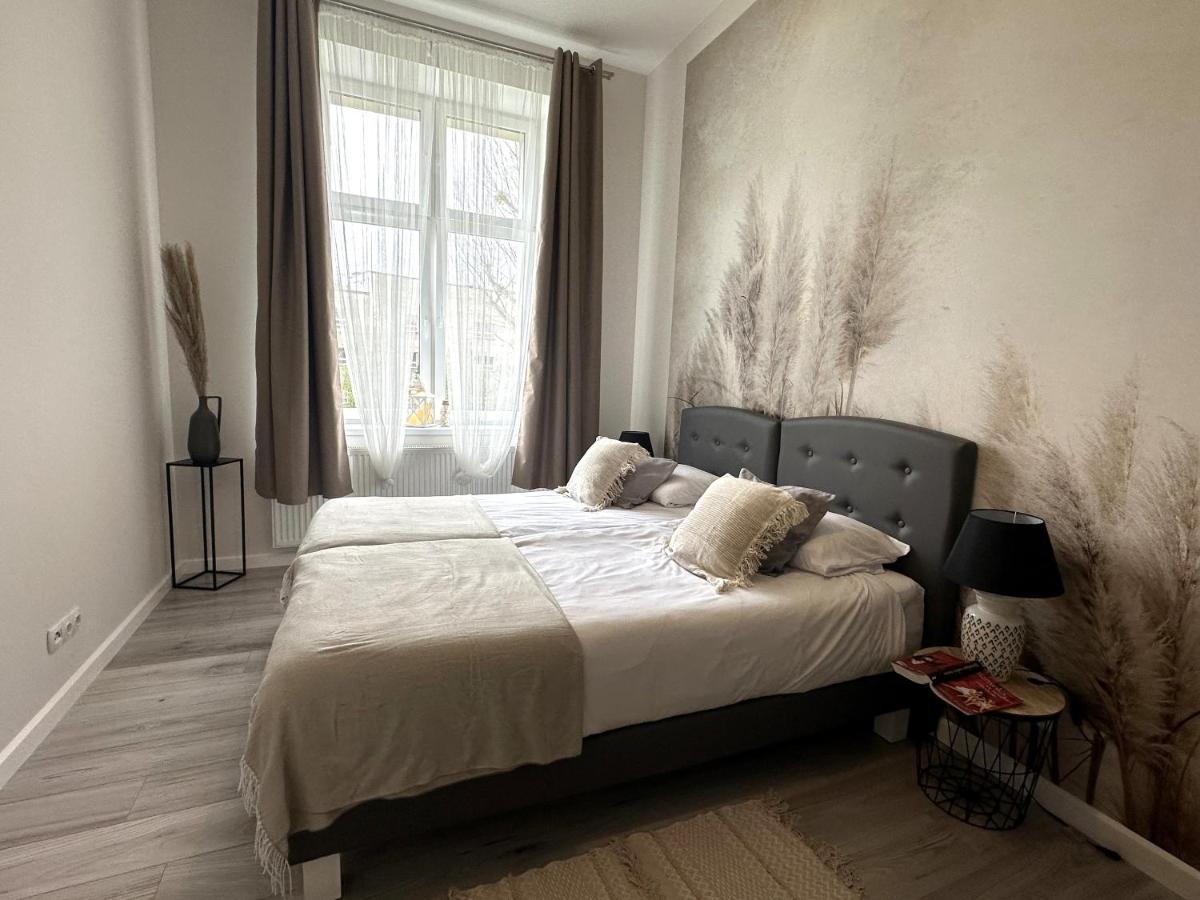 Apartament Wroclawia Екстериор снимка
