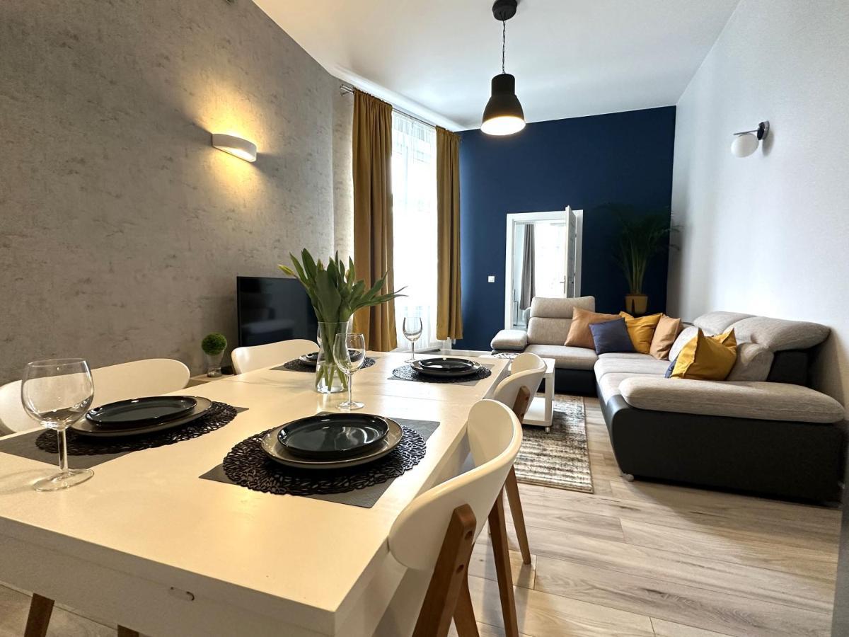 Apartament Wroclawia Екстериор снимка