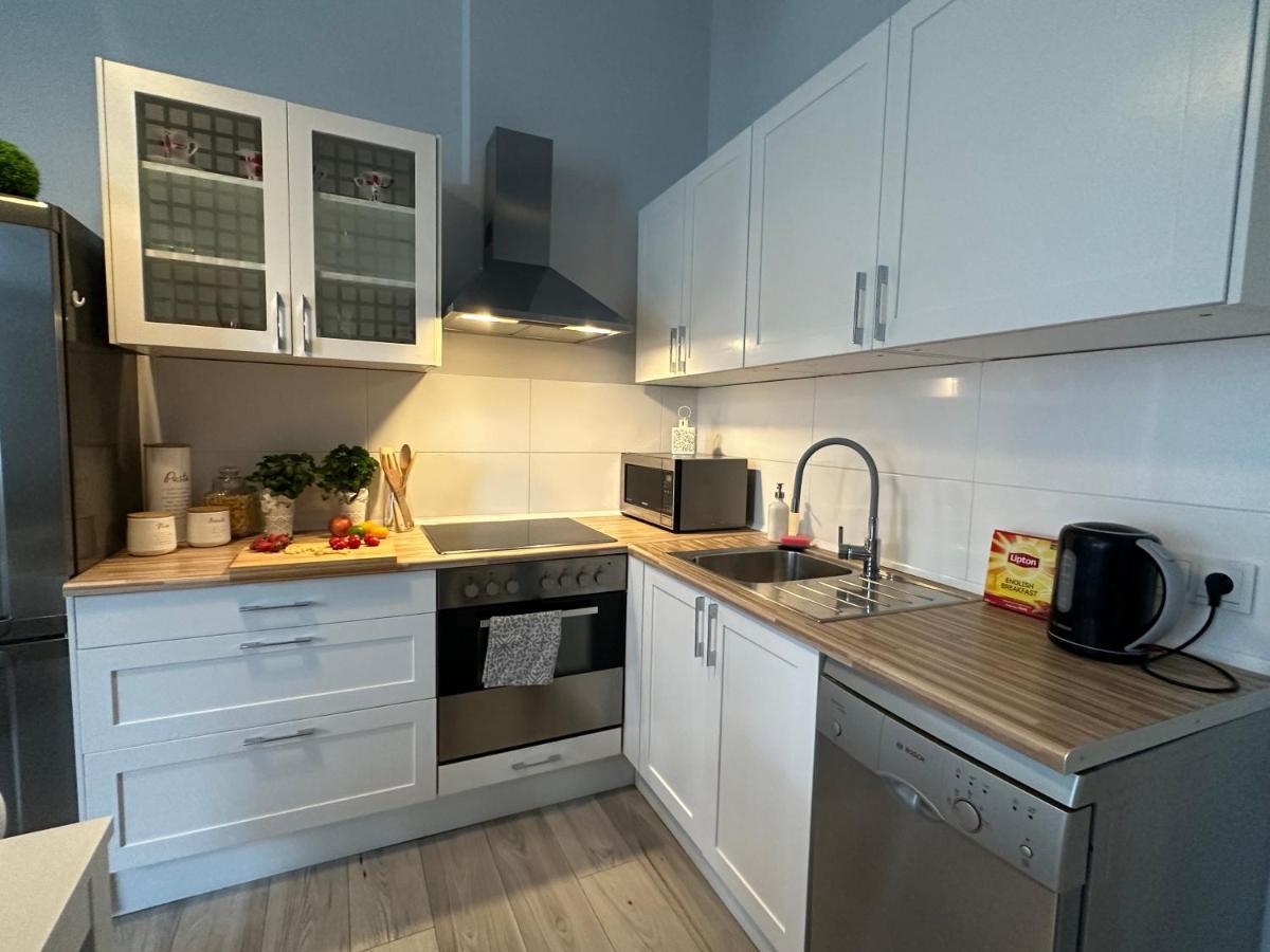 Apartament Wroclawia Екстериор снимка
