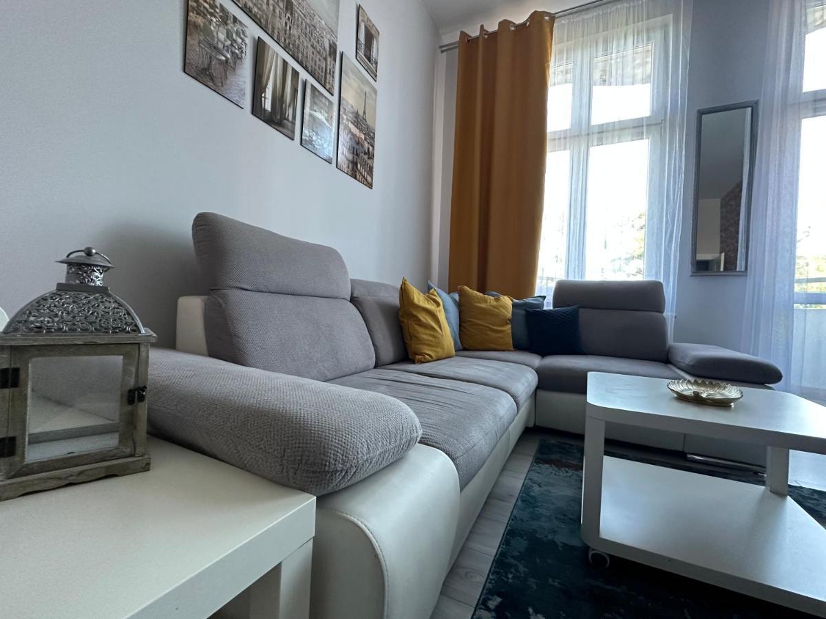 Apartament Wroclawia Екстериор снимка