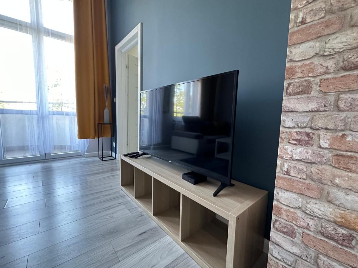 Apartament Wroclawia Екстериор снимка